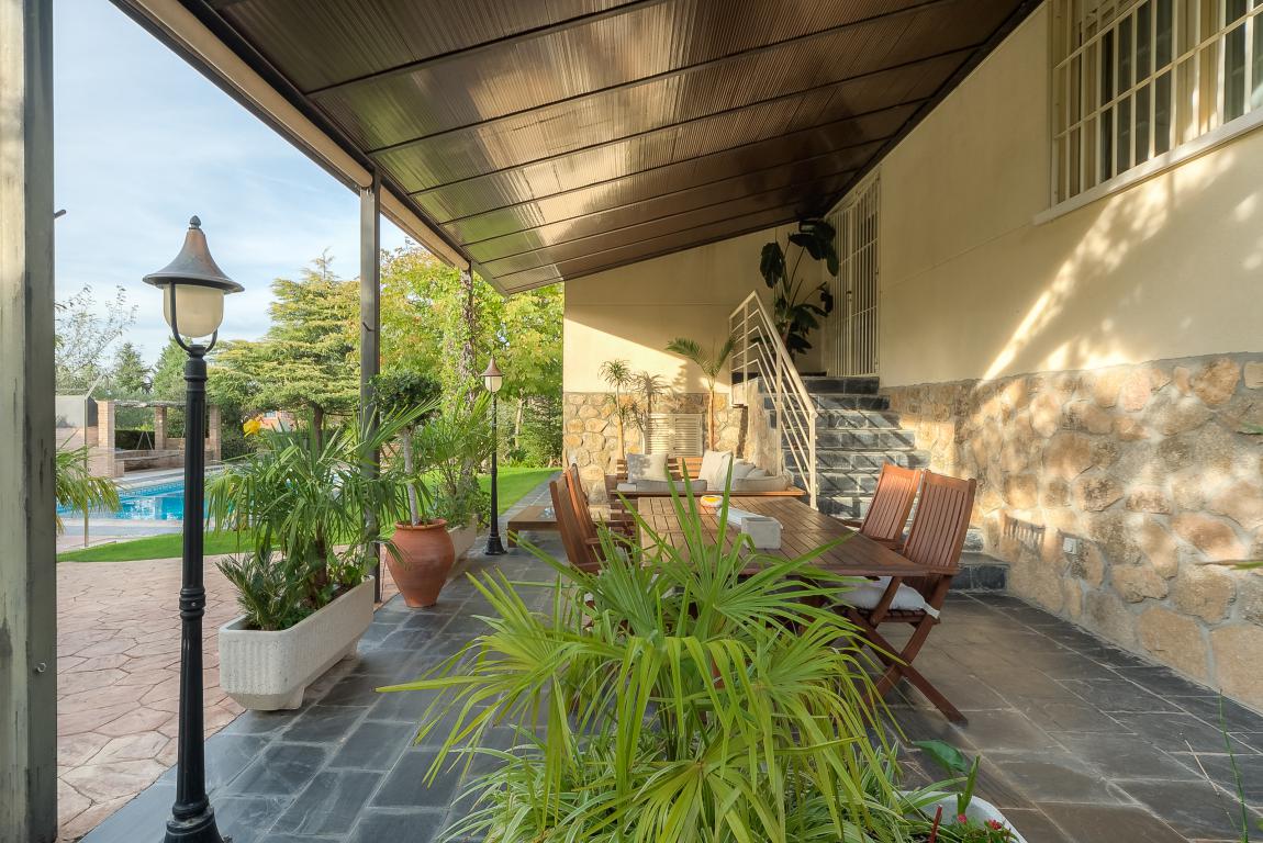 Terraza con plantas. BON LAR Asesores inmobiliarios